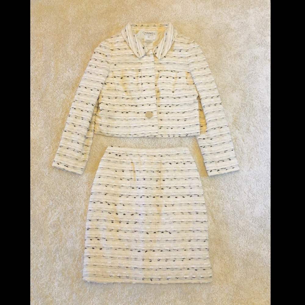 Chanel Authentic 2 piece Skirt and Jacket tweed suit